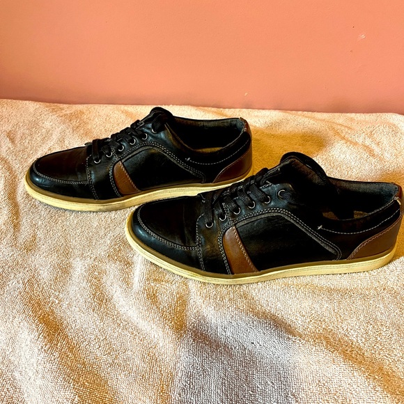 Size 10 Denver Hayes lace up shoes - Picture 2 of 8